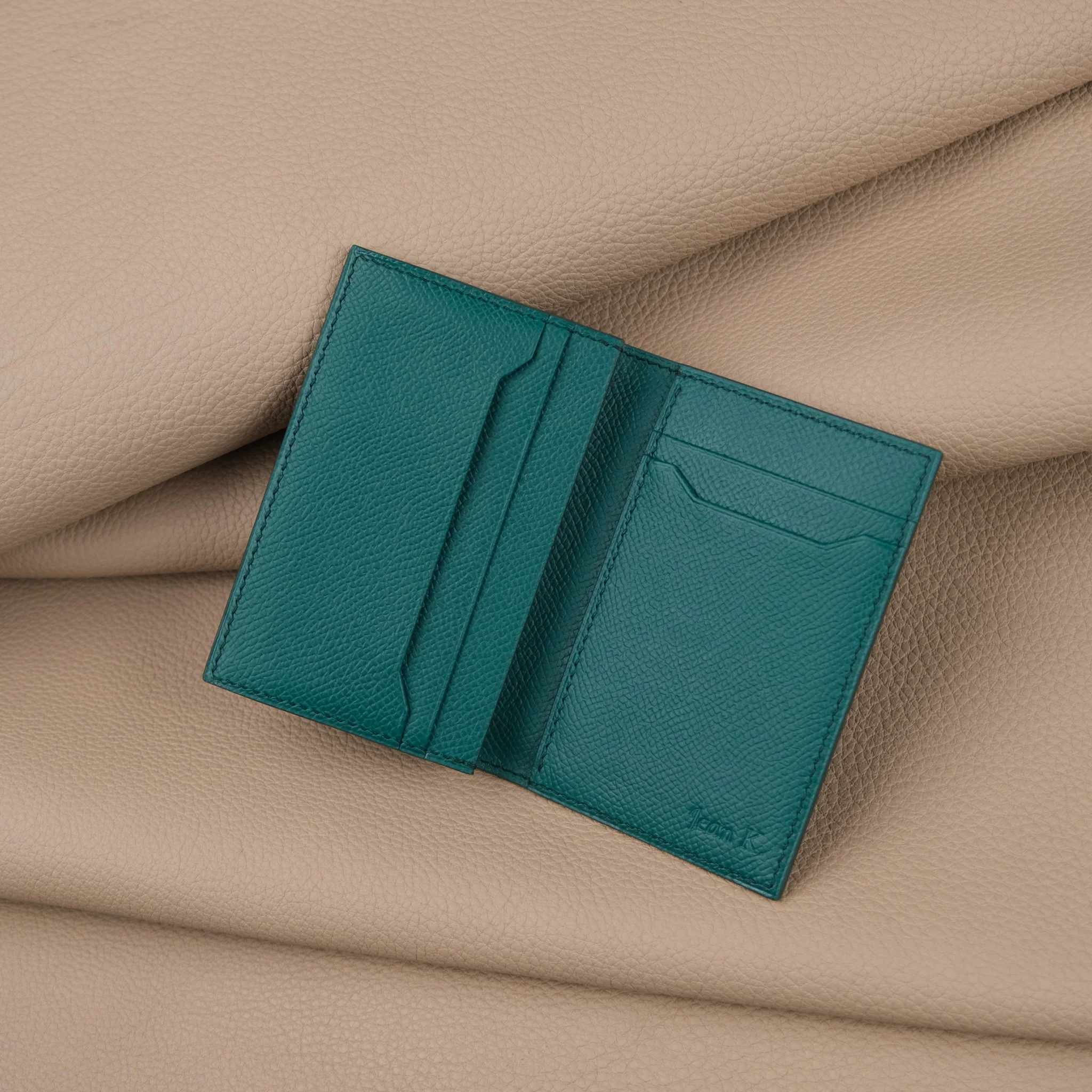 Ảnh Studio Ví thẻ xanh - Koi Leather