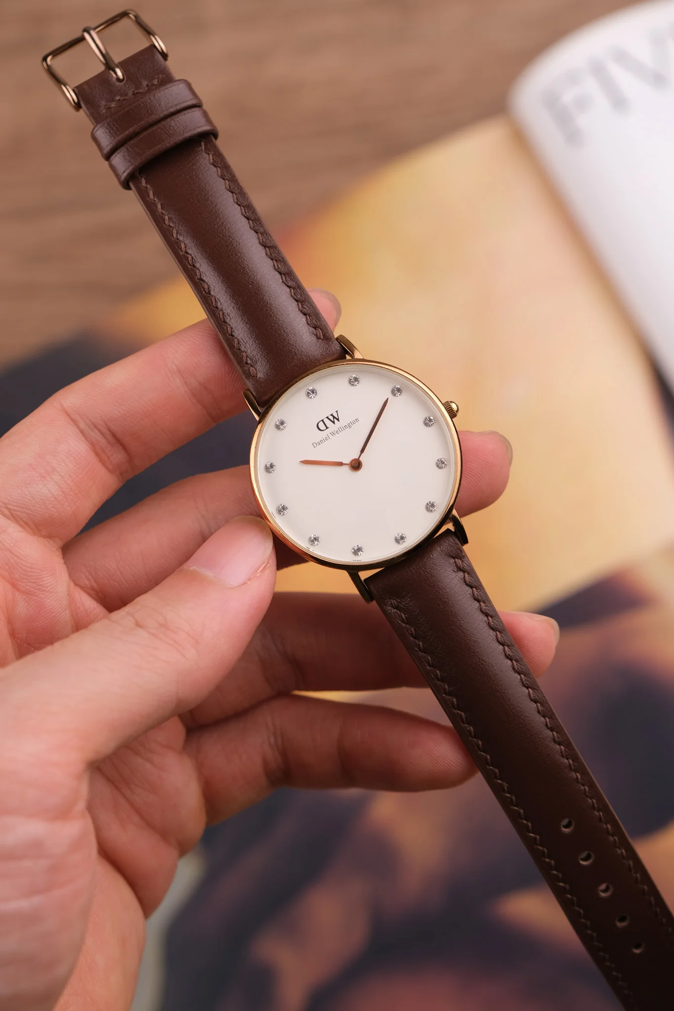 Ảnh Studio dây đồng hồ - Koi Leather