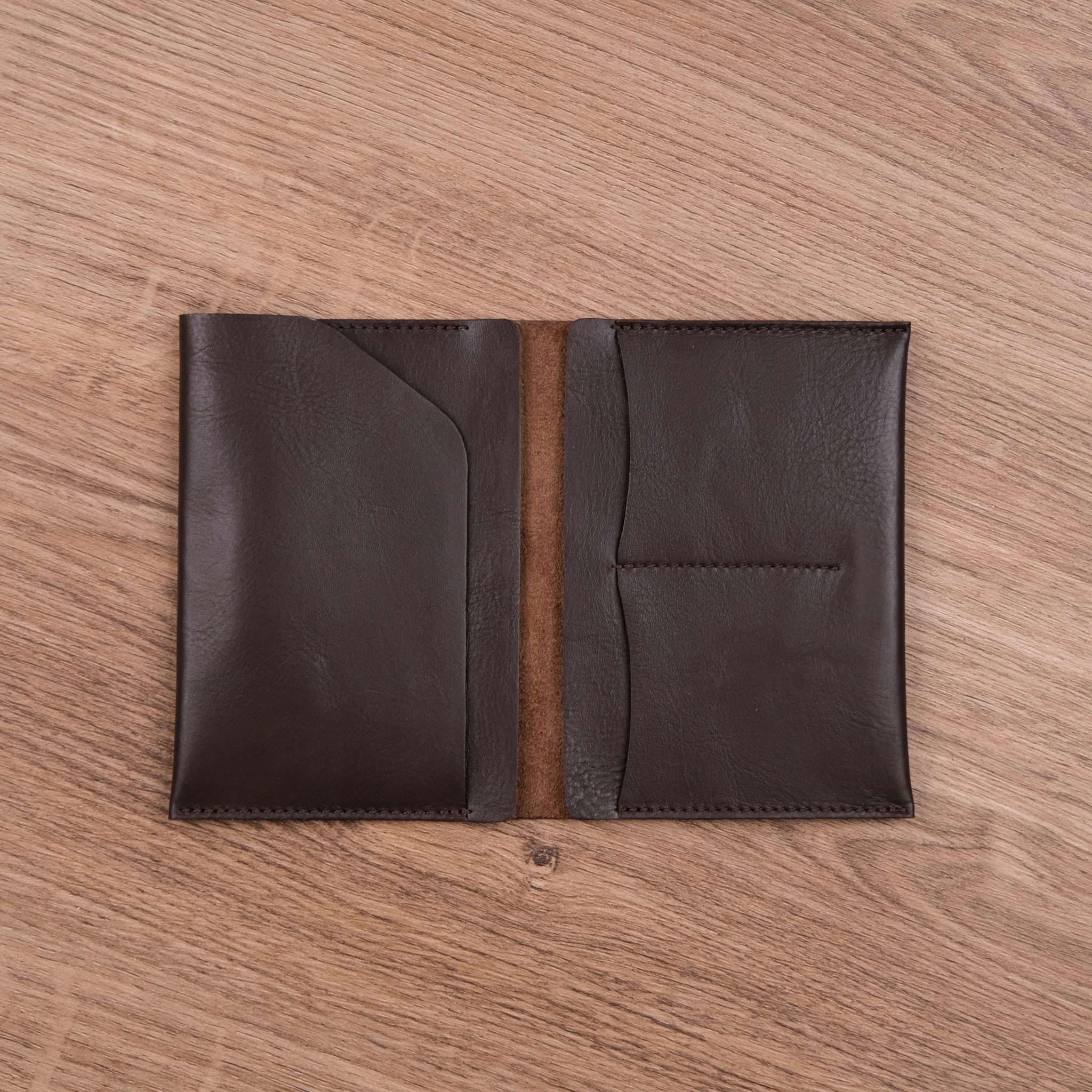 Ảnh Studio Passport cover - Koi Leather