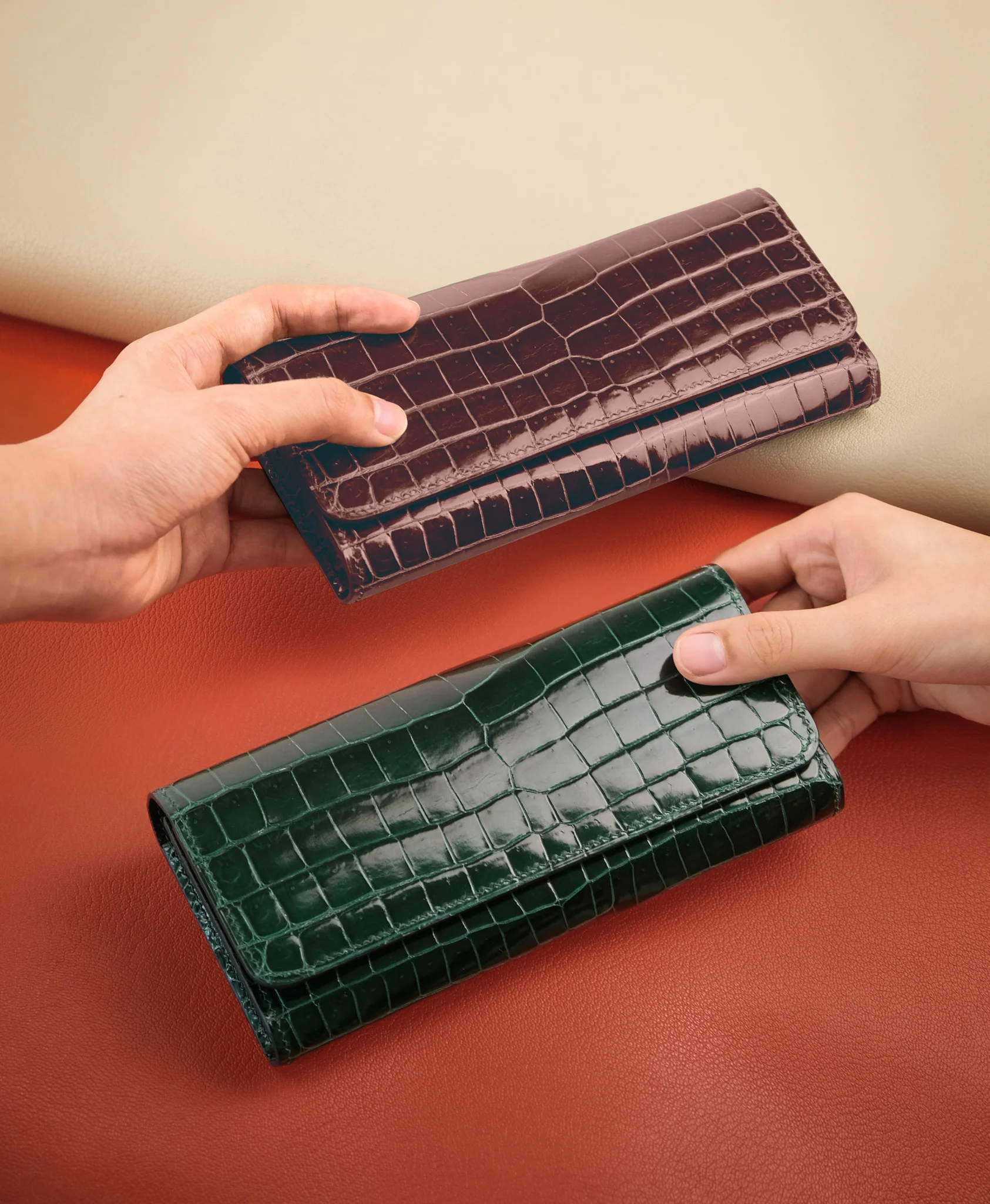 Ảnh Studio Ví dài cá sâu - Koi Leather