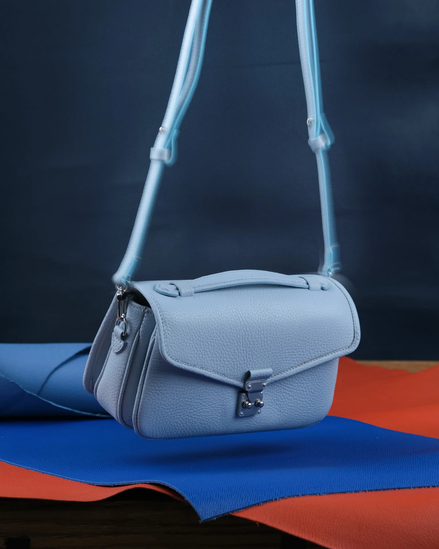 Ảnh Studio Túi Chub - Koi Leather