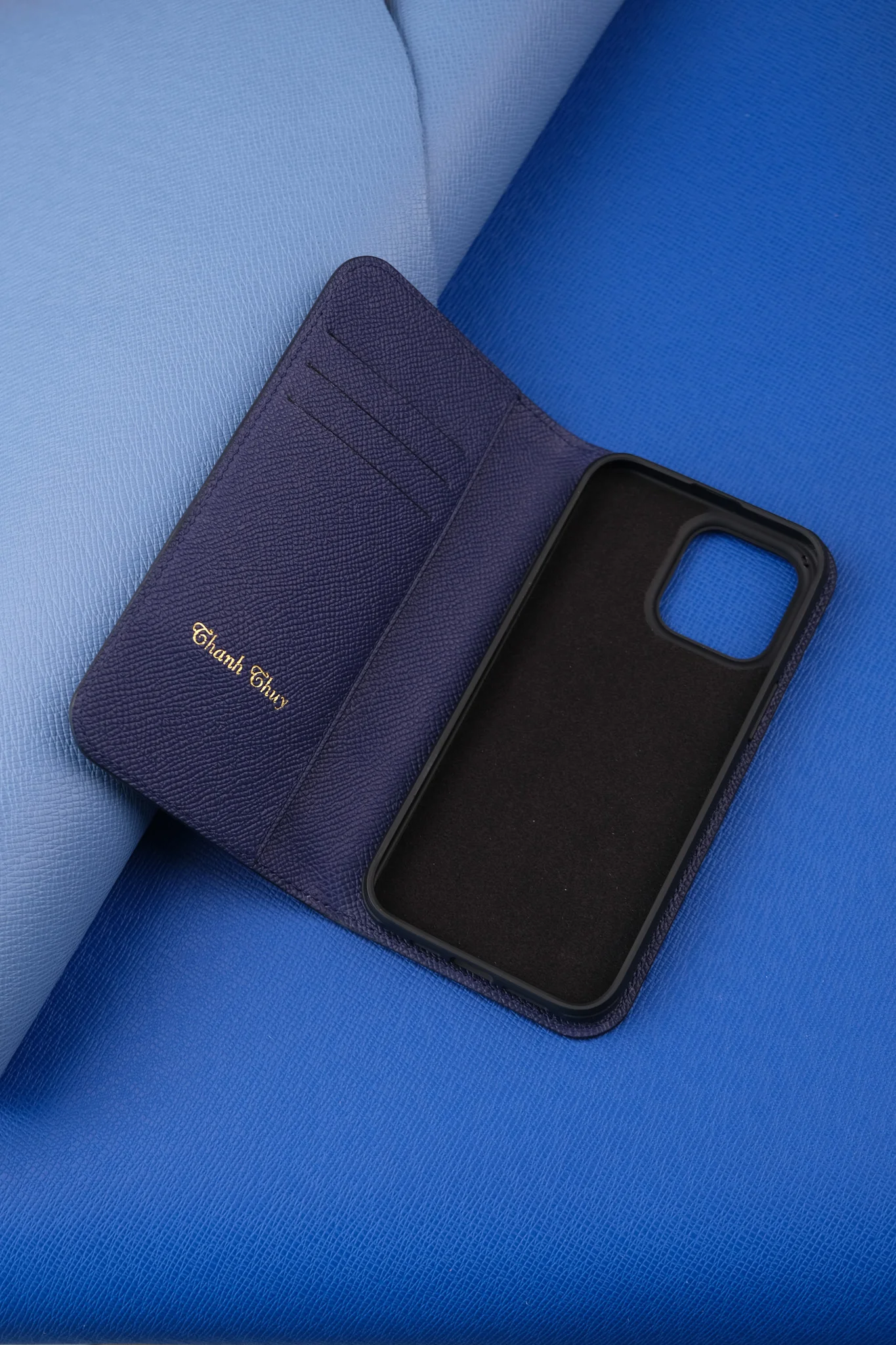 Ảnh Studio Ốp IP 15PRM - Koi Leather