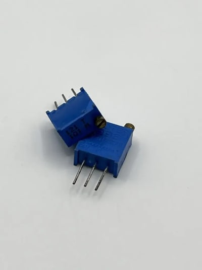 101 100Ω potentiometer/variable resistor