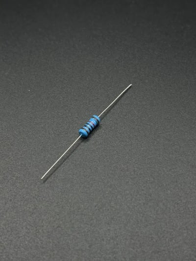 10KΩ 1W resistor