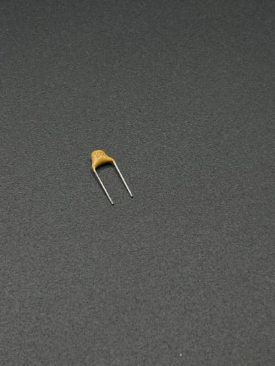 15pf monolithic capacitor