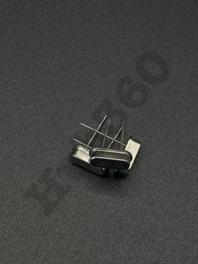20MHz crystal oscillator