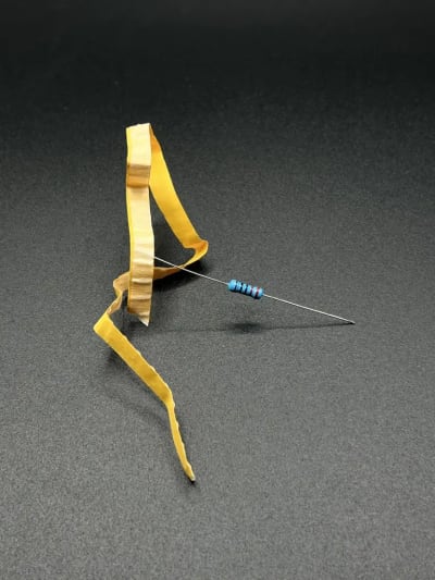 220Ω 1W resistor
