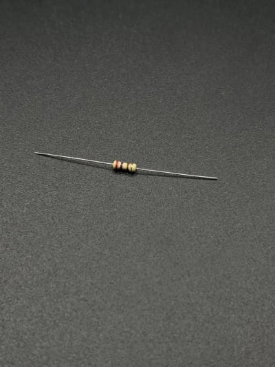 270Ω 1/4W resistor