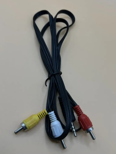 3.5mm jack to 3 AV output cable