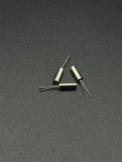32.768KHz crystal oscillator