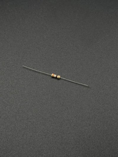 390Ω 1/4W resistor