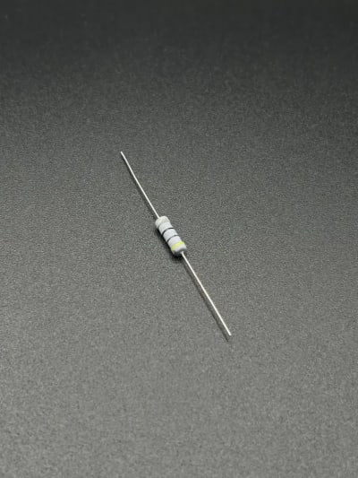 47Ω 1W resistor