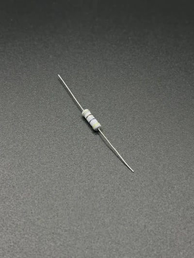 470Ω 1W resistor