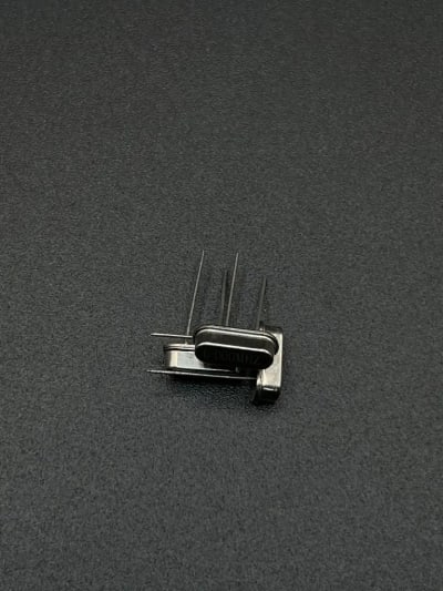 6MHz crystal oscillator