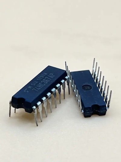 74HC367 3 state 6 phase line driver