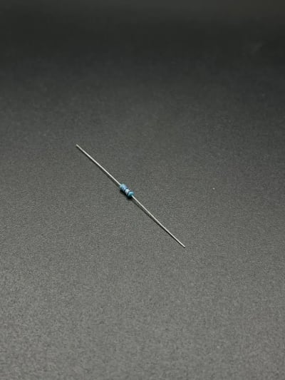 820ohm 1/4W resistor