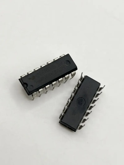 CD4002