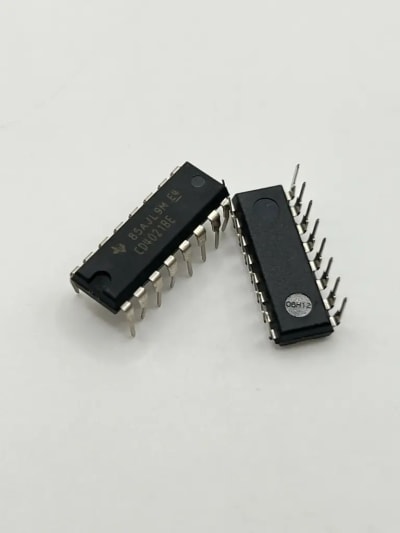 CD4021 shift register