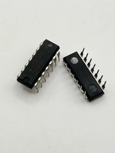 CD4047 Logic multi Frequency Oscillator