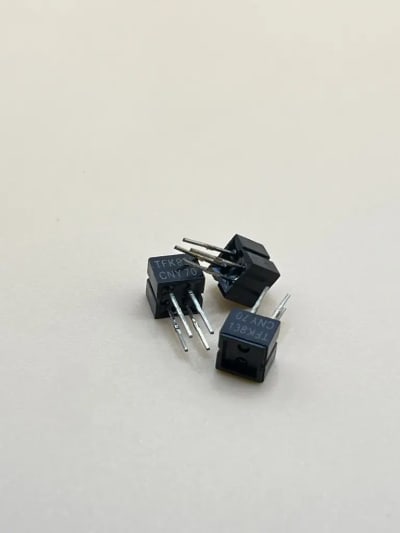 CNY70 reflective photoelectric switch