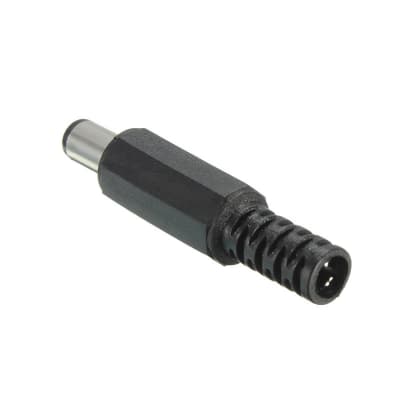 DC plug adapter