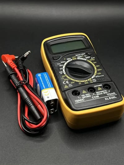 Digital multimeter XL830L