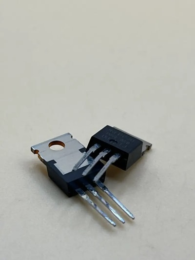 IRFBC30 600V 3.6A