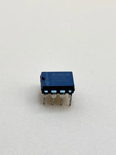 MAX538 DAC