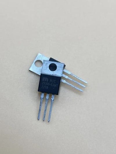 MIC29300-5.0 5V voltage regulator