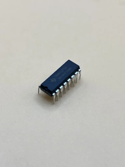 SN74HC138N (74HC138) logic chip