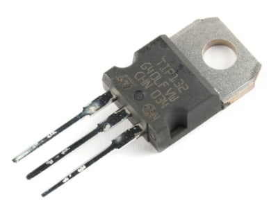 Tip132 NPN transistor
