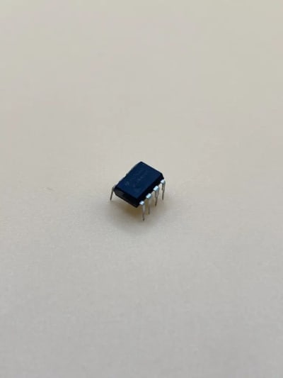UC3845 current-mode controller