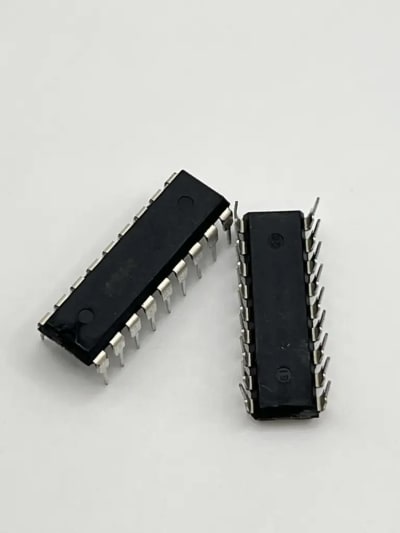 ULN2803 darlington transistor array