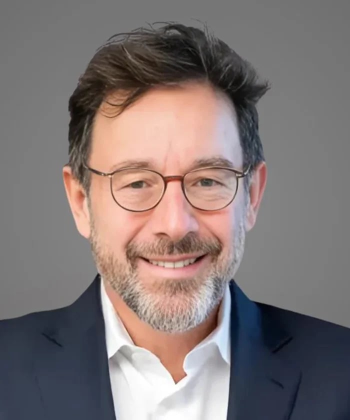 Prof. Claudio 