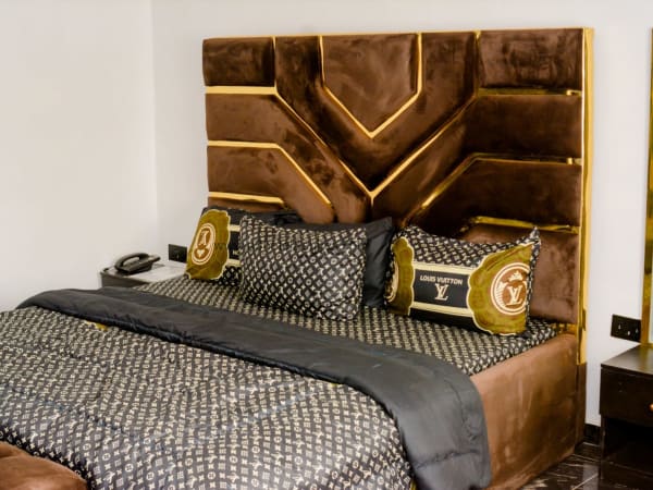 Deluxe A Room