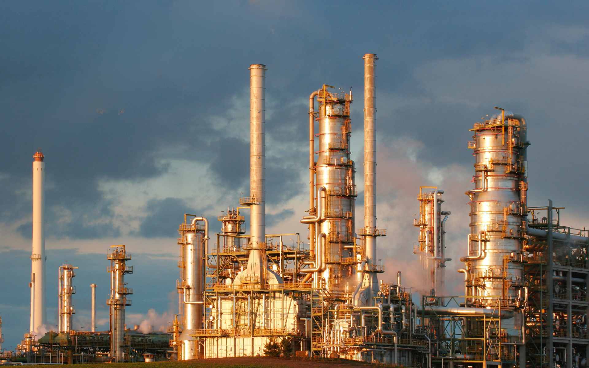 Egypt Plans $4 Billion Refinery Investment to Raise Fuel Output