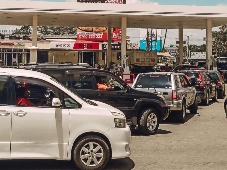 Over 1,000 Fuel Stations Run Dry as Easter Travel Begins
