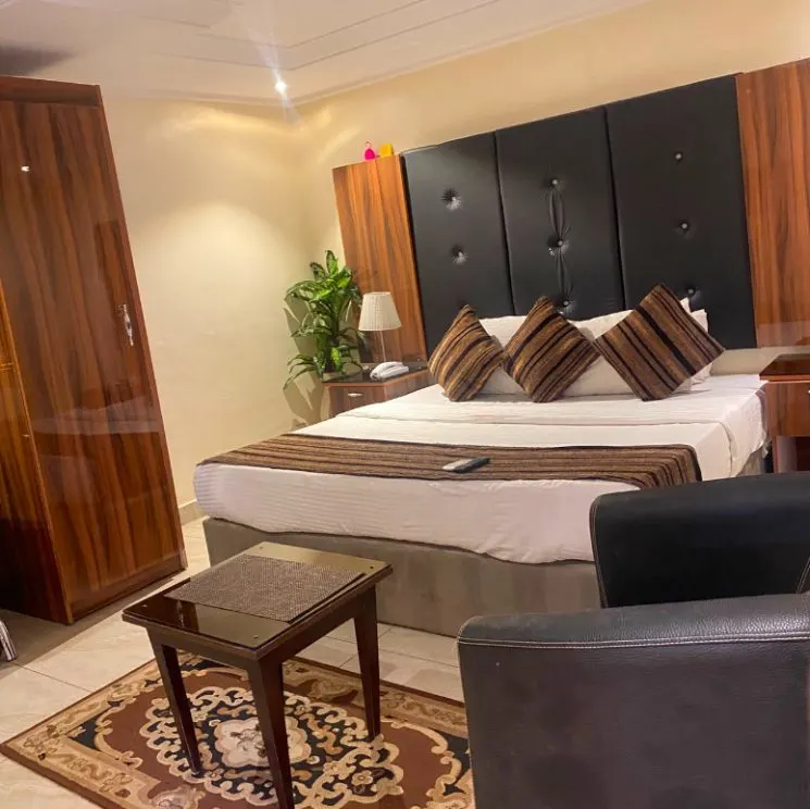 King Room