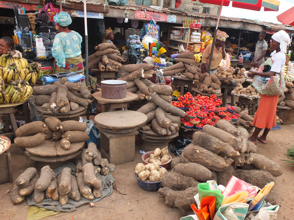 Makinde Offers 540 Newly Commissioned Shops Free to Traders at Bodija Market, Includes Motor Park Section