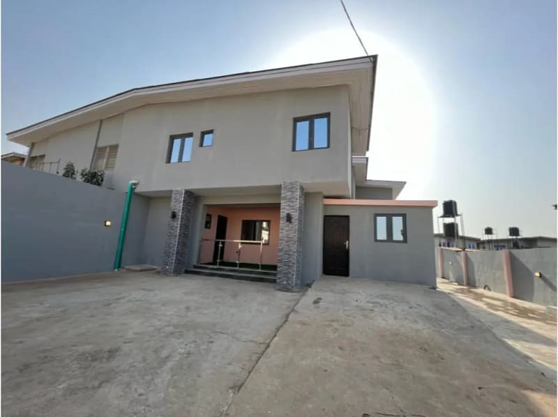 Apartment in Bodija 6