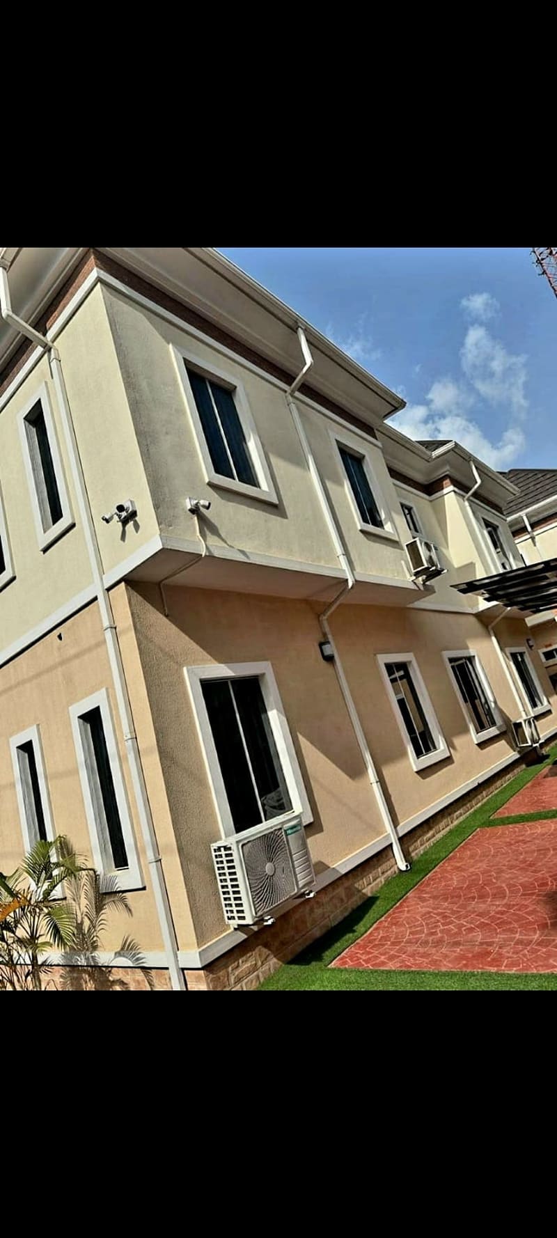 Duplex in Jericho 12
