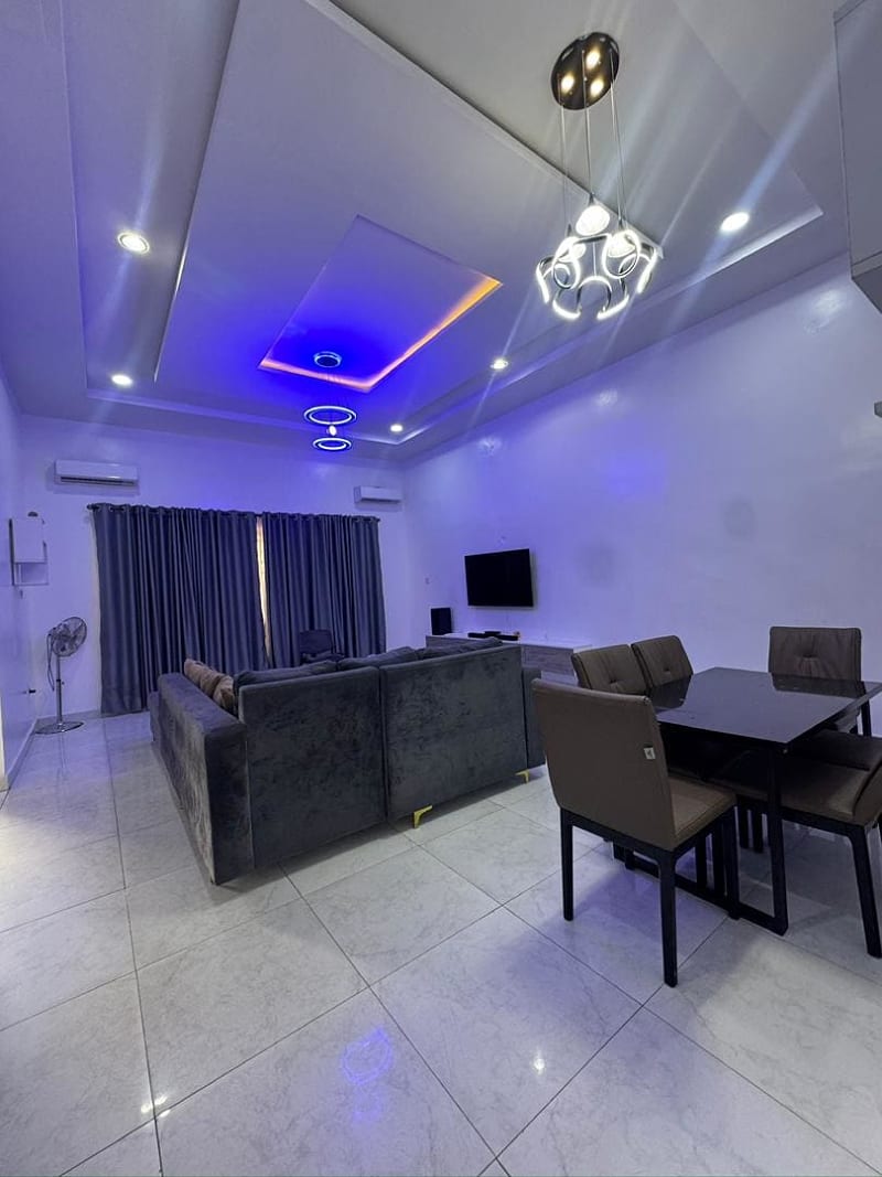 Apartment in Iyanganku GRA 12