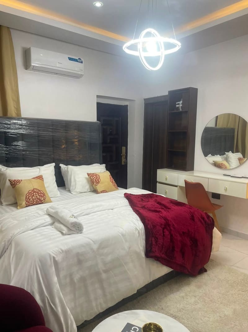 Apartment in Ikolaba Estate 4