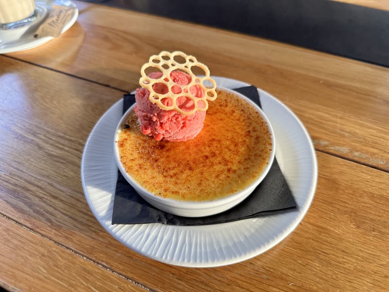 Crème brûlée at Marina Ristorante, Prague
