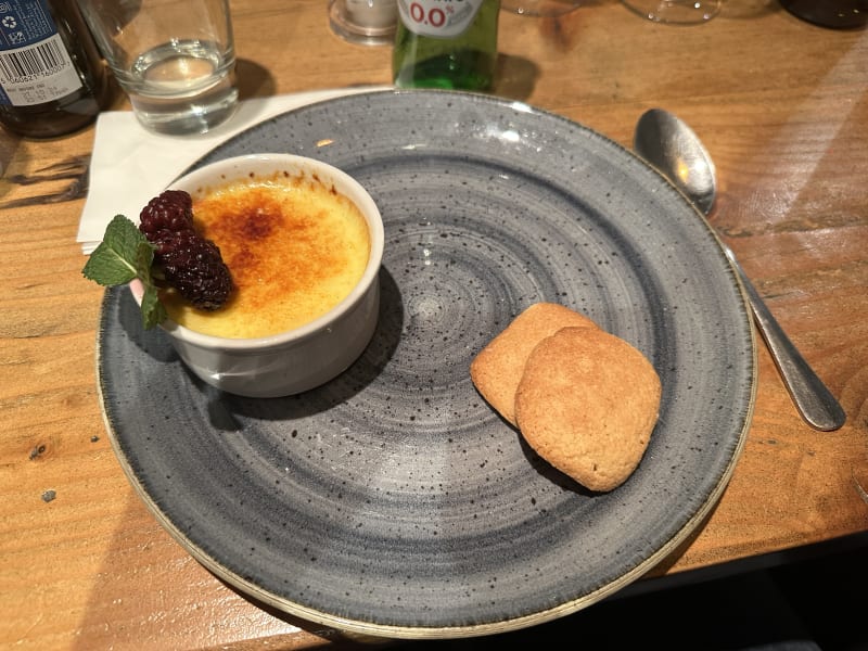 Crème brûlée at Golden Ball - Whiston