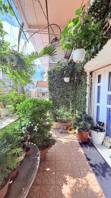 https://res.cloudinary.com/dqh0wvgmg/image/upload/v1778675245/nha-dat/i7siln6wtvnwjnknqzx8.jpg