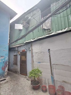 https://res.cloudinary.com/dqh0wvgmg/image/upload/v1782571268/nha-dat/tpkg4svl9gcnfli8fzf2.jpg
