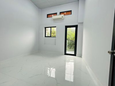 https://res.cloudinary.com/dqh0wvgmg/image/upload/v1784996435/nha-dat/eunmajpfali3st9hle59.jpg