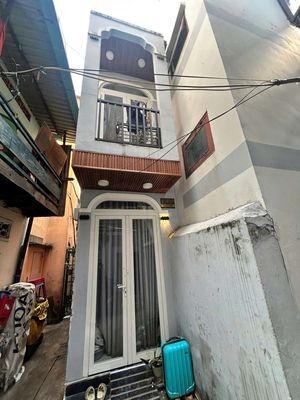 https://res.cloudinary.com/dqh0wvgmg/image/upload/v1785750949/nha-dat/u5jns0heanycheof3jny.jpg