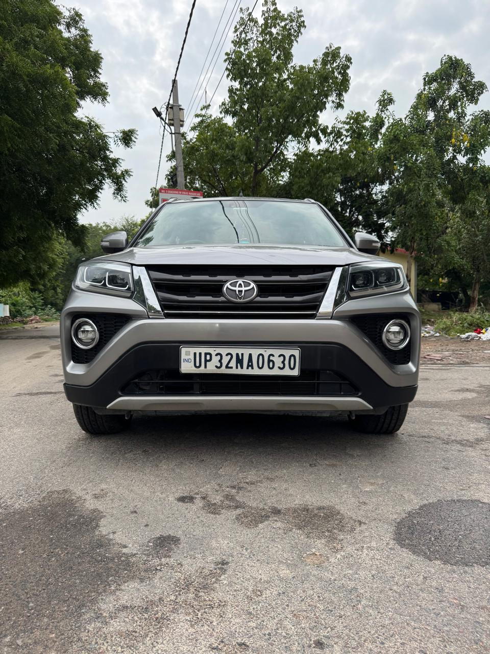 Toyota urban cruiser (top model) used car in Lucknow